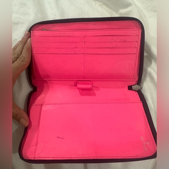 Authentic Chanel Cambon Black/Pink Organizer! - Picture 10 of 11